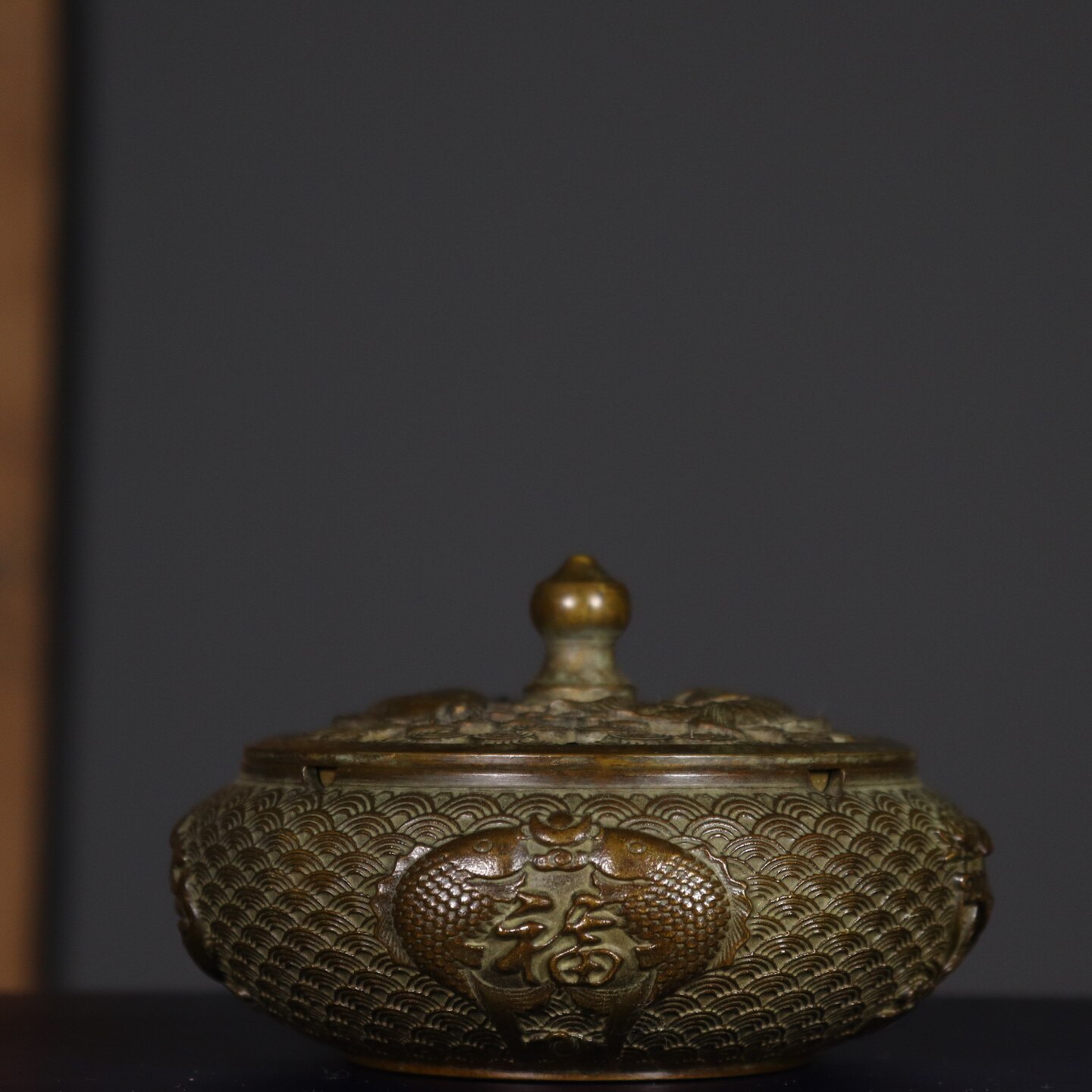 Vintage Collectible Ashtrays - ที่เขี่ยบุหรี่ทองแดงโบราณรูปปลาคู่ งานฝีมือทองเหลืองวินเทจ ของสะสมนำโชค ตกแต่งบ้าน ห้องนั่งเล่น ของประดับตกแต่งโต๊ะ