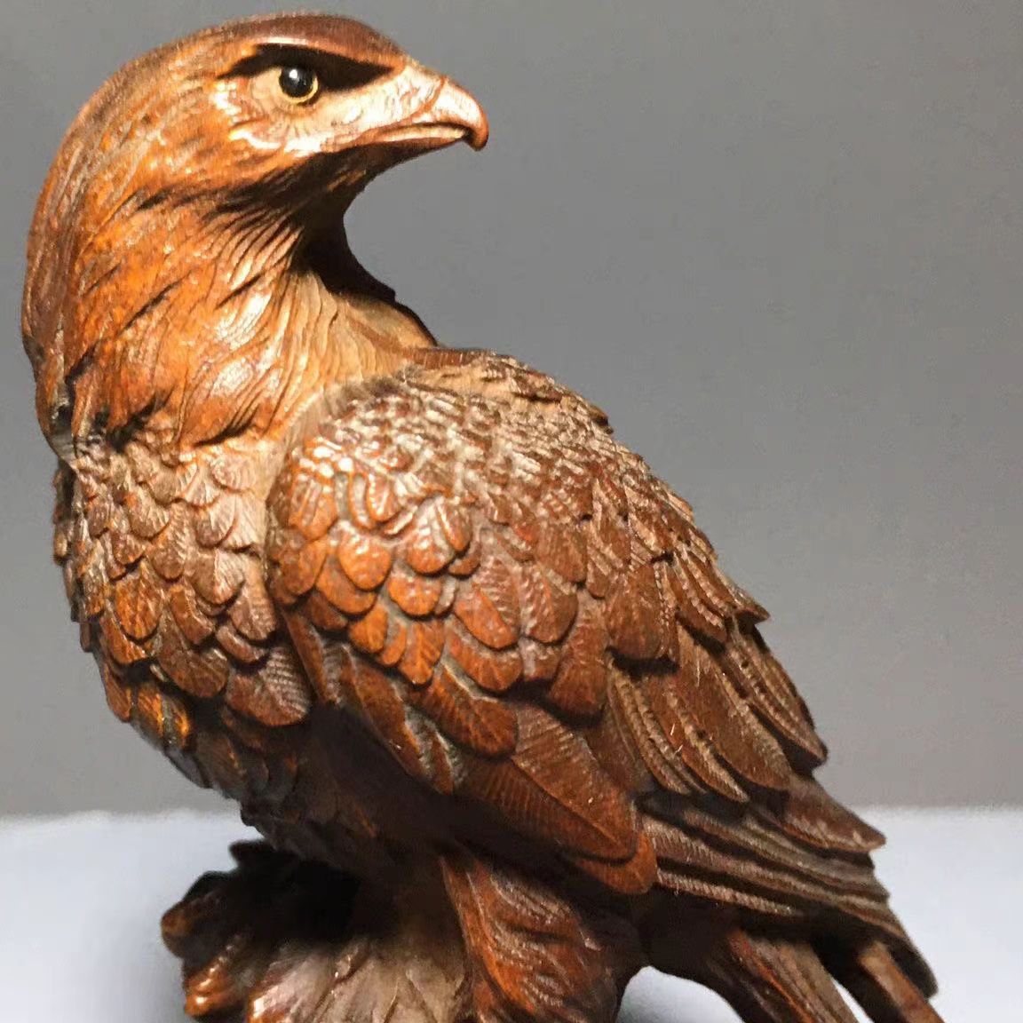 Vintage Collectible Christmas Ornaments - ของตกแต่งรูปเหยี่ยวแกะสลักจากไม้บ็อกซ์วูดเนื้อแข็ง, งานฝีมือวินเทจทำมือ, ที่จับพกพา, ของสะสมสำหรับตั้งโชว์บนโต๊ะทำงานสำหรับผู้ชาย