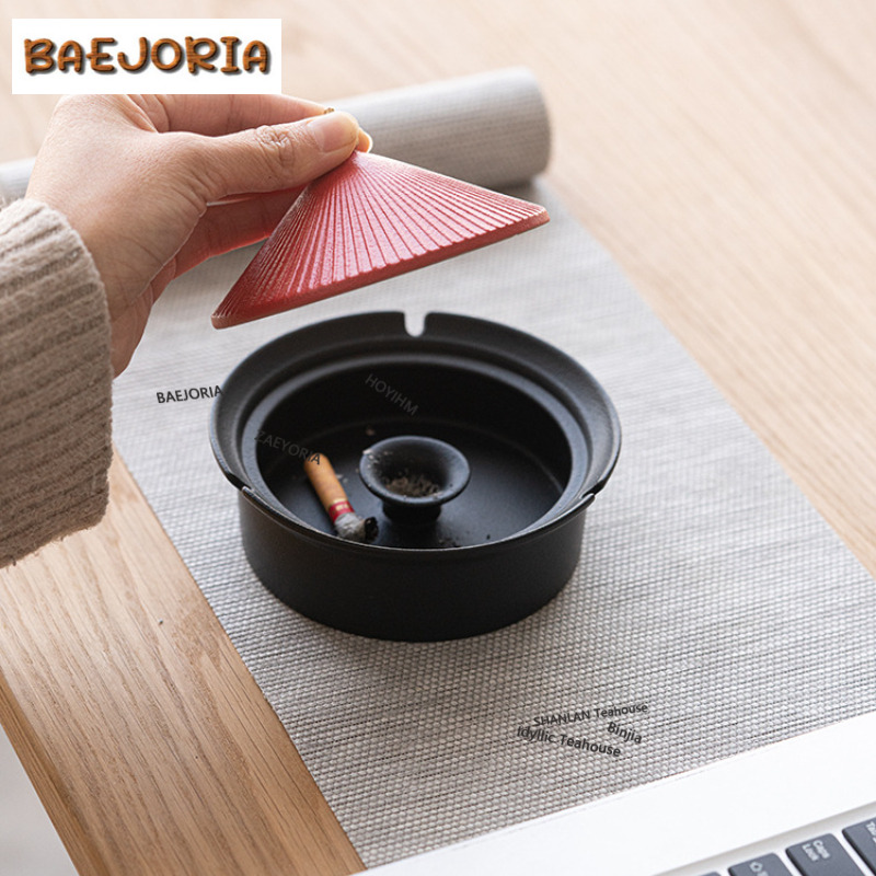 ที่เขี่ยบุหรี่เซรามิกแบบปิดลาย - Vintage Collectible Ashtrays บทวิจารณ์และราคา