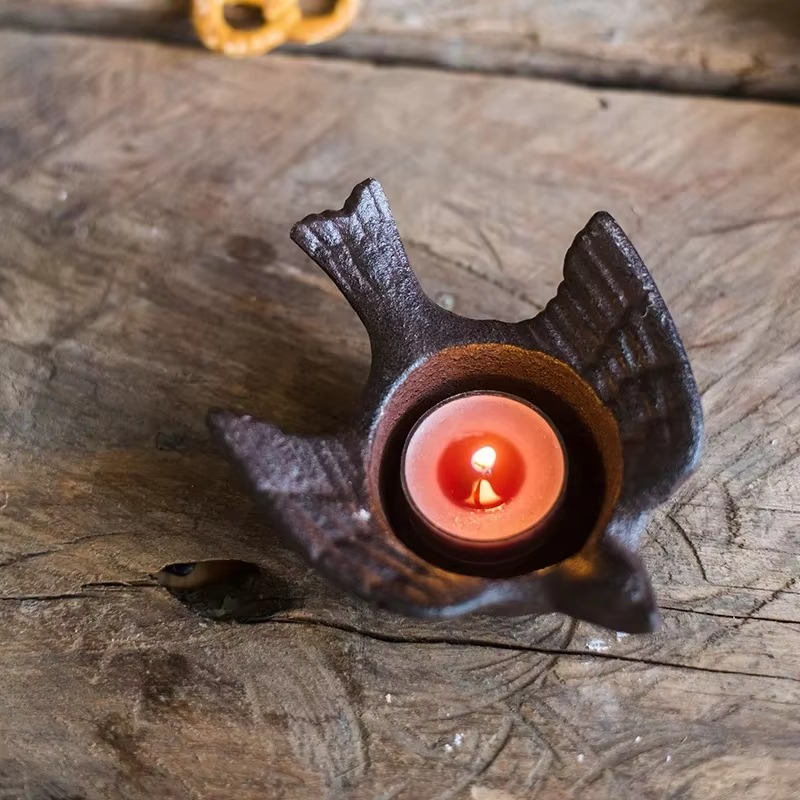 สไตล์นอร์ดิกเชิงเทียน Wrought  - Vintage Collectible Ashtrays บทวิจารณ์และราคา
