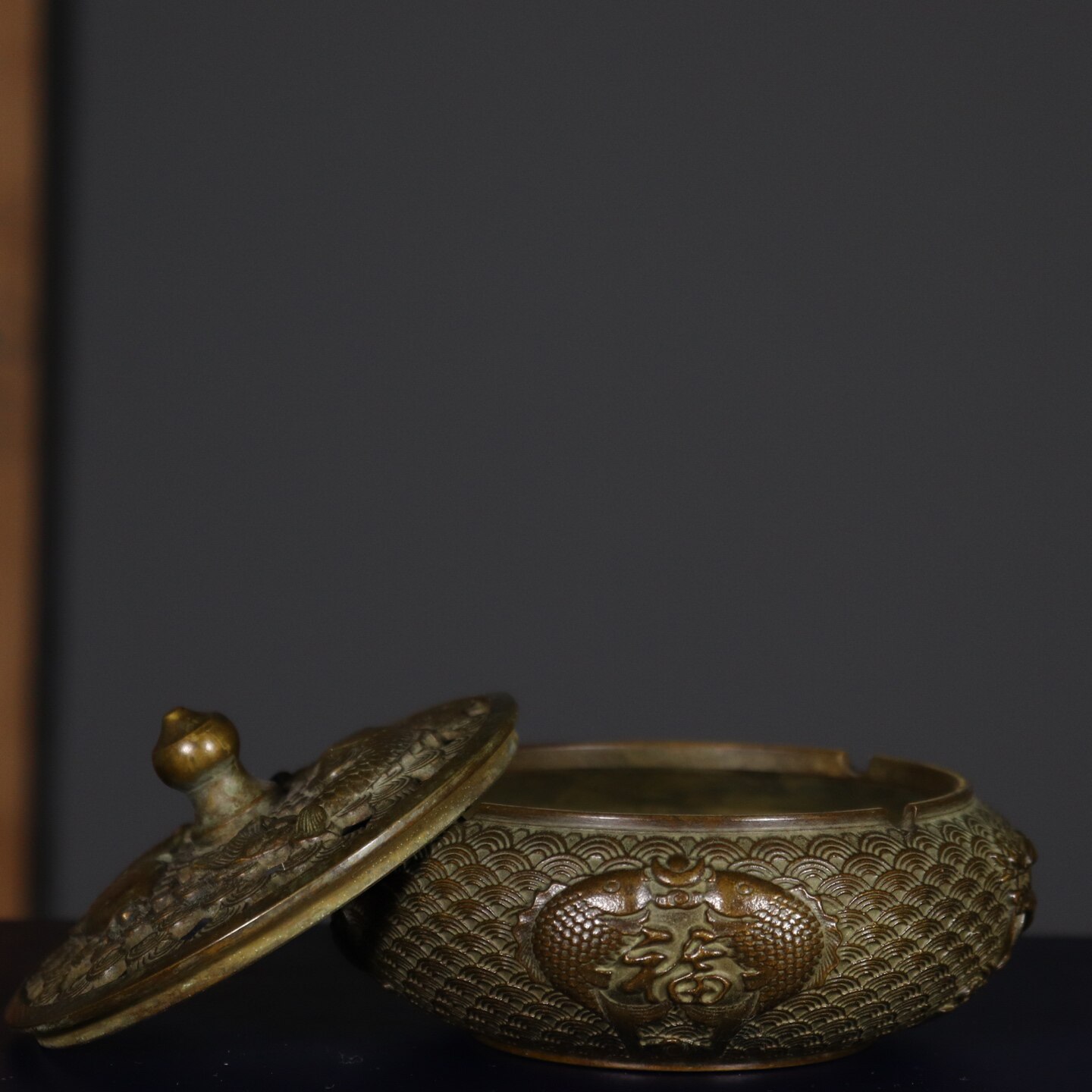ที่เขี่ยบุหรี่ทองแดงโบราณรูปปล - Vintage Collectible Ashtrays บทวิจารณ์และราคา